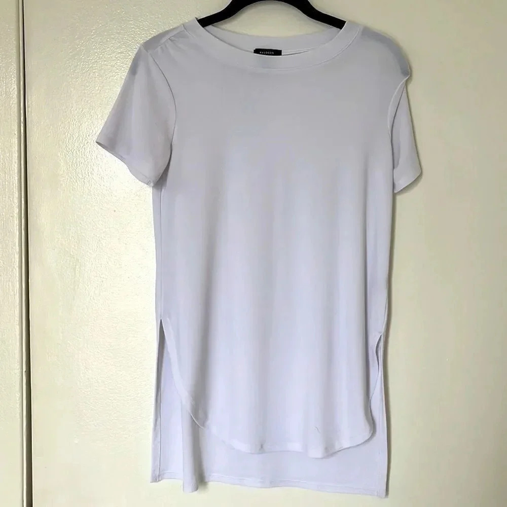 ⭐️3/$15 Dressy White  Tee